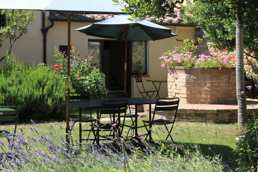 Отель Il Giardino Segreto Пиенца Экстерьер фото